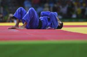 Sagi Muki of Israel reacts after being defeated by Lasha Shavdatuashvili of Georgia in Rio. (David Ramos/Getty)