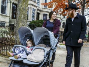 South Dakota emissaries: Rabbi Mendel and Mussie Alperowitz, with their two daughters (Chabad)
