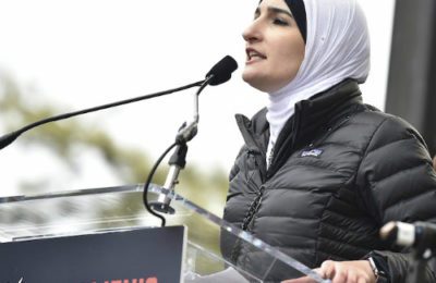 Linda Sarsour speaking at the Women's March in Washington, DC, January 21, 2017. (Theo Wargo/Getty)