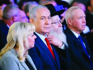 Israeli prime minister Benjamin Netanyahu and his wife Sara, Feb. 20, 2018. (Flash90)