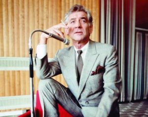 Leonard Bernstein pictured in 1970 in London.(Fox Photos/Hulton Archive/Getty)