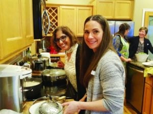 Efi Asaf, left, and Rachel Brown at a Mevashlim B’Ivrit class in Boise.