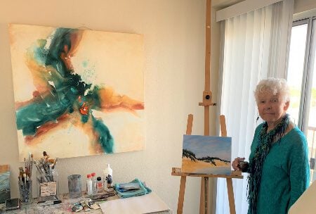 Artistic resident at Springbrooke personalizes her new home