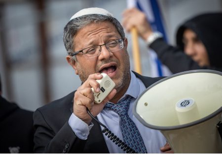 Itamar Ben-Gvir is one of the members of Netanyahu’s new government who some US rabbis will block from speaking at their synagogues. (Yonatan Sindel/Flash90) 