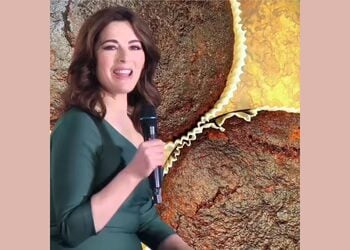 One of Nigella Lawson’s favorite Jewish recipes is honey cake (background).